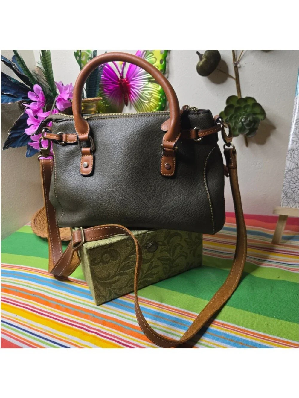 Simply Noelle structured satchel
